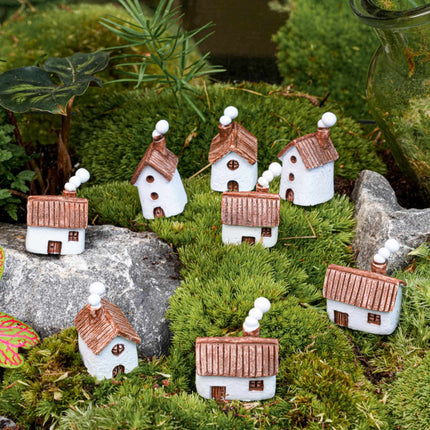 Chimney Lane - Decorative Miniature Village - 8 Pcs - ↑ 1–3 Cm